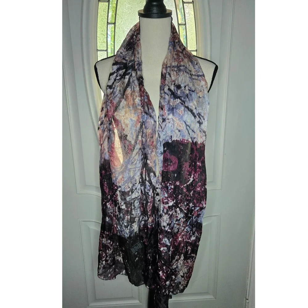 Vivante by USA 100% Silk Abstract Floral Oblong Scarf Purple Gray Black 65